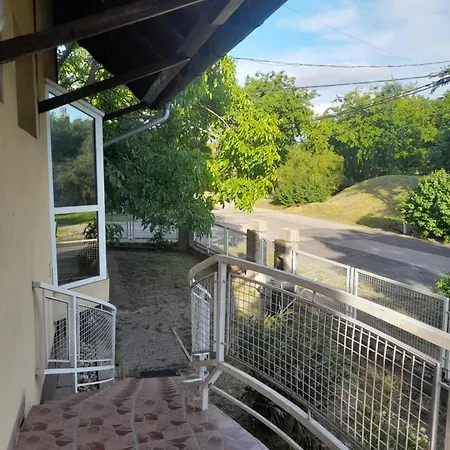 Private With Balcony Budapešť