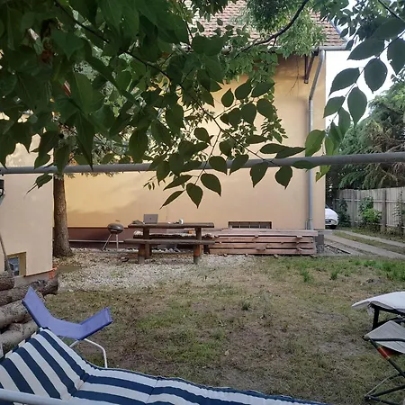 Private With Balcony Budapešť