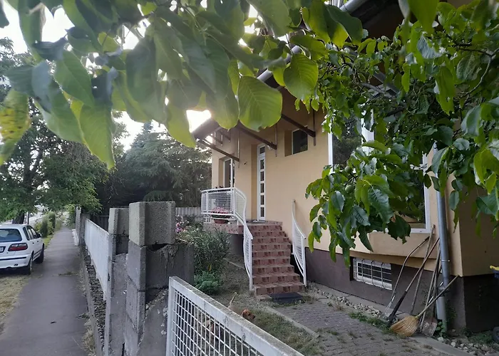 Private With Balcony Privatunterkunft Budapest