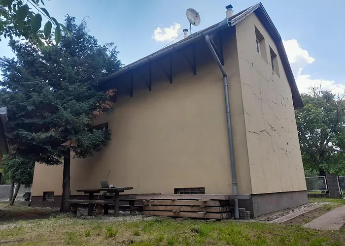 Privatunterkunft Private With Balcony